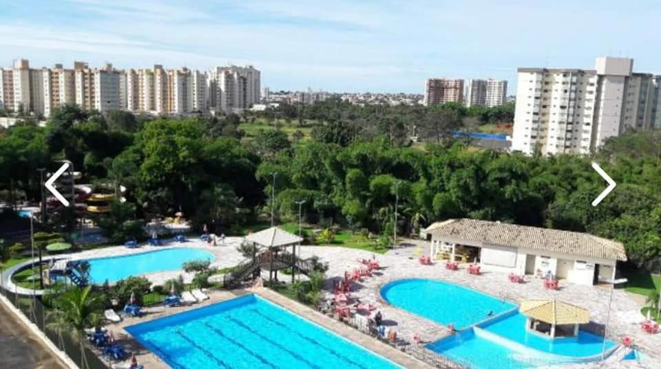 Golden Dolphin Express 5Pessoas Mais 1 Crianca Ate 5 Anos Com Toalhas E Roupas De Cama,Lencois, Travesseiros E Fronhas E 3 Parques Aquaticos Termais Limpeza Impostos E Taxas Ja Incluso Caldas Novas Εξωτερικό φωτογραφία